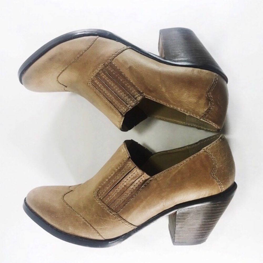 Anthropologie Levity Daisy Mae Western Shoe Boot 8